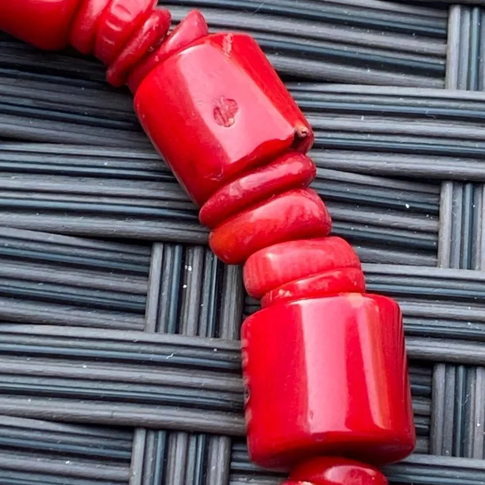 JAY KING RED BAMBOO CORAL BEADED CHUNKY NECKLACE - Picture 6 of 10